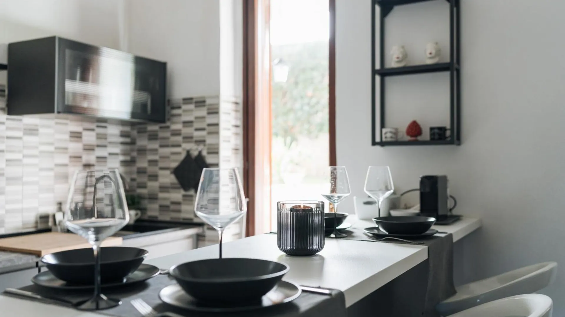 Grey\'S Apartment location